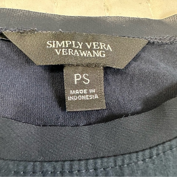 Simply Vera Vera Wang Casual Navy Pleated Neutral Blouse - Picture 8 of 11